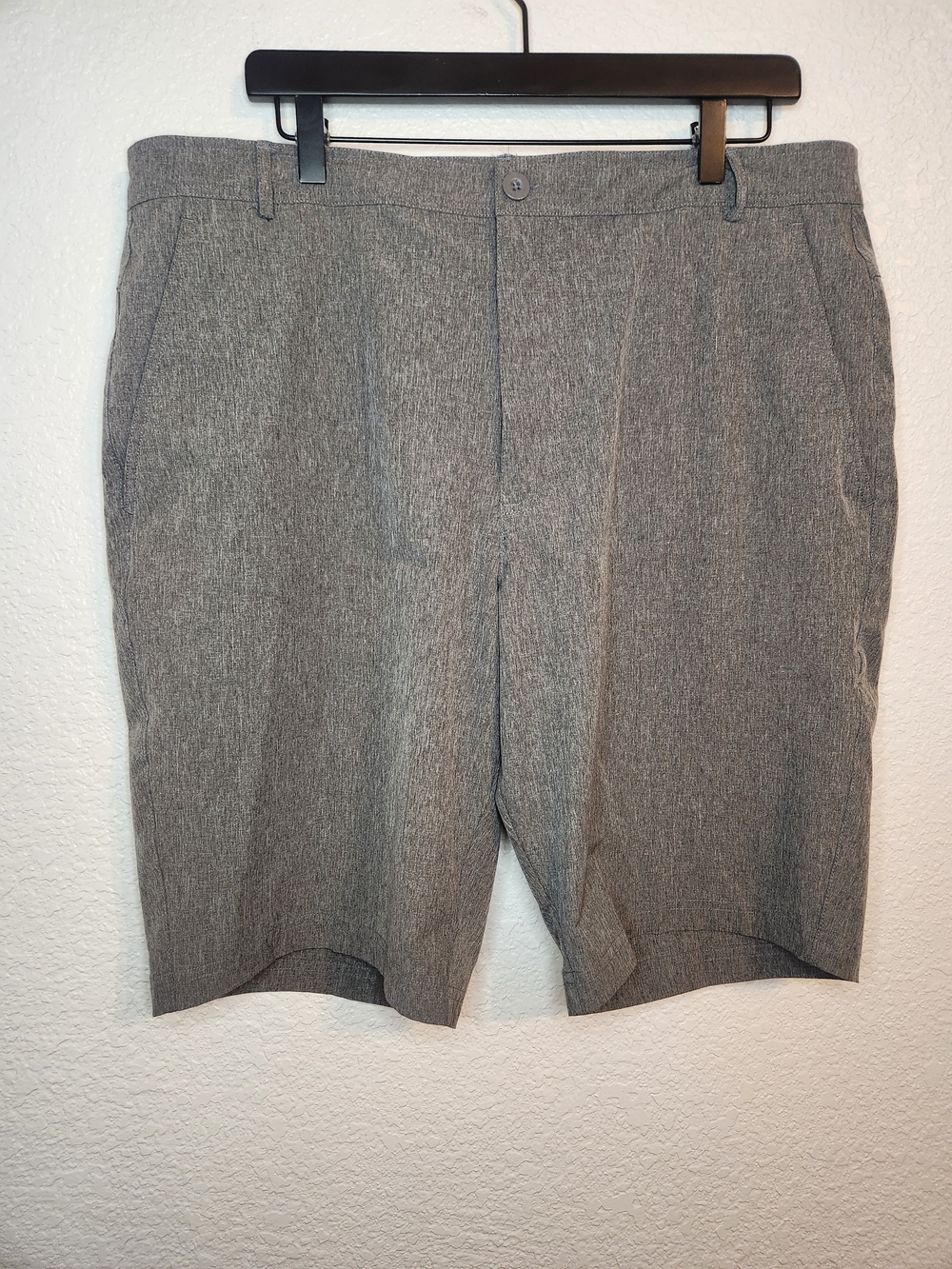 Marucci gray golf shorts men's size 36